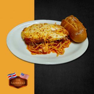 Spaguetti con Pollo Parmesano The Banderas